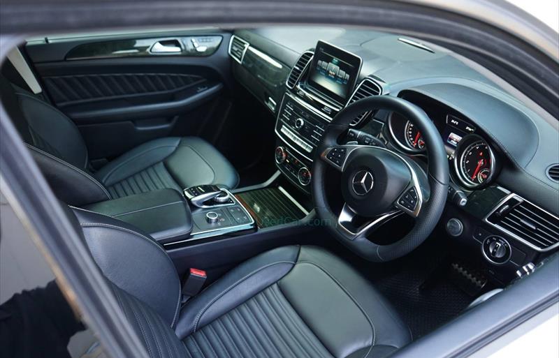 ขายรถเก๋งมือสอง-mercedes-benz-เมอร์เซเดสเบนซ์-gle500-รถปี2018-รหัส81249-5b59f1e0.jpg ขายรถเก๋งมือสอง-mercedes-benz-เมอร์เซเดสเบนซ์-gle500-รถปี2018-รหัส81249-5b59f1e0.jpg