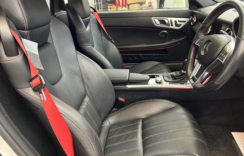 ขายรถเก๋งมือสอง-mercedes-benz-เมอร์เซเดสเบนซ์-slk200-amg-รถปี2012-รหัส81282-4c580d92.jpg ขายรถเก๋งมือสอง-mercedes-benz-เมอร์เซเดสเบนซ์-slk200-amg-รถปี2012-รหัส81282-4c580d92.jpg