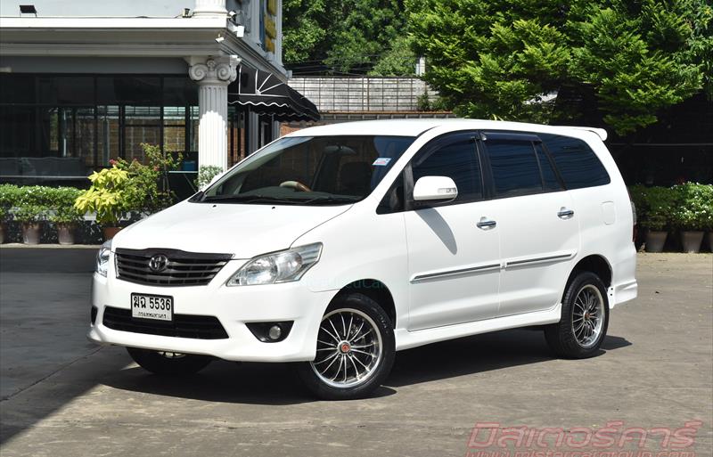 รถตู้มือสอง TOYOTA INNOVA รถปี 2012