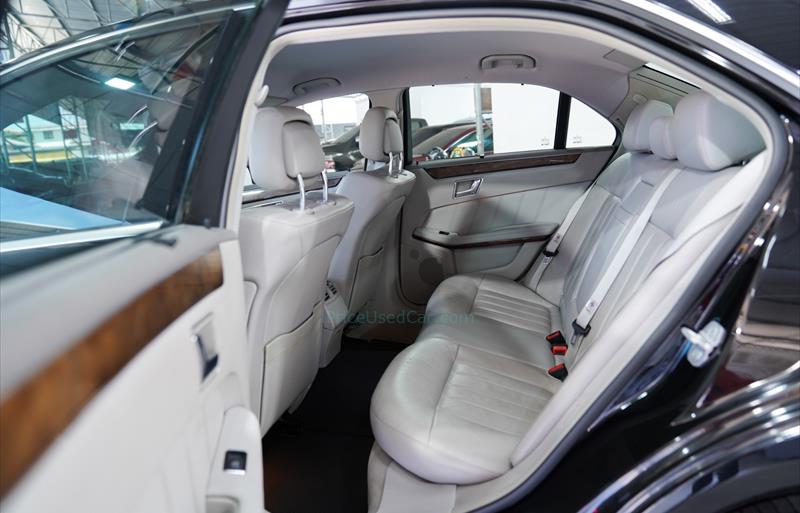 ขายรถเก๋งมือสอง-mercedes-benz-เมอร์เซเดสเบนซ์-e200-cgi-รถปี2012-รหัส81367-0df67d4c.jpg ขายรถเก๋งมือสอง-mercedes-benz-เมอร์เซเดสเบนซ์-e200-cgi-รถปี2012-รหัส81367-0df67d4c.jpg