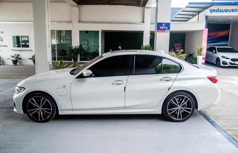 ขายรถเก๋งมือสอง bmw 330e รถปี2020 รหัส 81379 รูปที่3