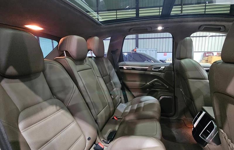 ขายรถ-suv-มือสอง-porsche-ปอร์เช่-cayenne-รถปี2012-รหัส81391-34bfd770.jpg ขายรถ-suv-มือสอง-porsche-ปอร์เช่-cayenne-รถปี2012-รหัส81391-34bfd770.jpg