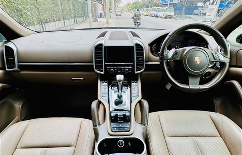 ขายรถ-suv-มือสอง-porsche-ปอร์เช่-cayenne-รถปี2012-รหัส81393-548af5ba.jpg ขายรถ-suv-มือสอง-porsche-ปอร์เช่-cayenne-รถปี2012-รหัส81393-548af5ba.jpg