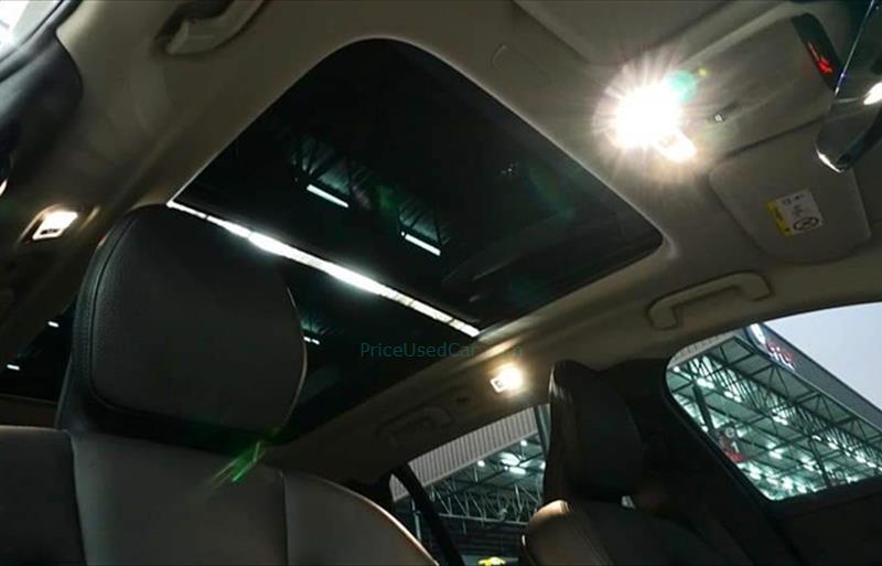 ขายรถเก๋งมือสอง-volvo-วอลโว่-v60-รถปี2021-รหัส81453-da0fb08d.jpg ขายรถเก๋งมือสอง-volvo-วอลโว่-v60-รถปี2021-รหัส81453-da0fb08d.jpg