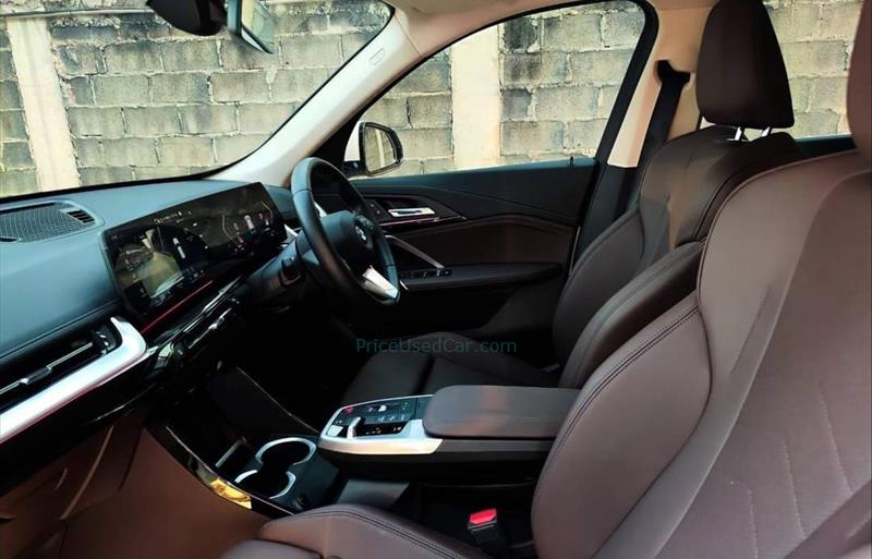 ขายรถ-suv-มือสอง-bmw-บีเอ็มดับบลิว-x1-เอ็กซ์1-รถปี2023-รหัส81454-5f1eb23f.jpg ขายรถ-suv-มือสอง-bmw-บีเอ็มดับบลิว-x1-เอ็กซ์1-รถปี2023-รหัส81454-5f1eb23f.jpg
