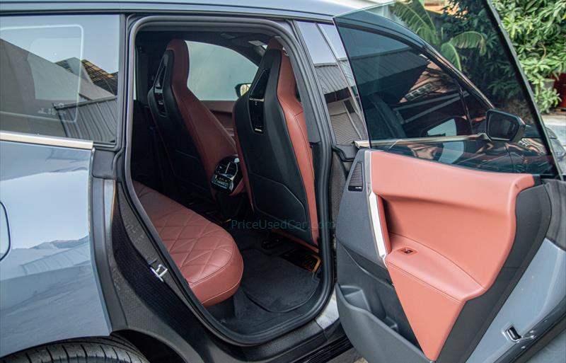 ขายรถ-suv-มือสอง-bmw-บีเอ็มดับบลิว-ix3-ไอเอ็กซ์3-รถปี2023-รหัส81485-ab185553.jpg ขายรถ-suv-มือสอง-bmw-บีเอ็มดับบลิว-ix3-ไอเอ็กซ์3-รถปี2023-รหัส81485-ab185553.jpg