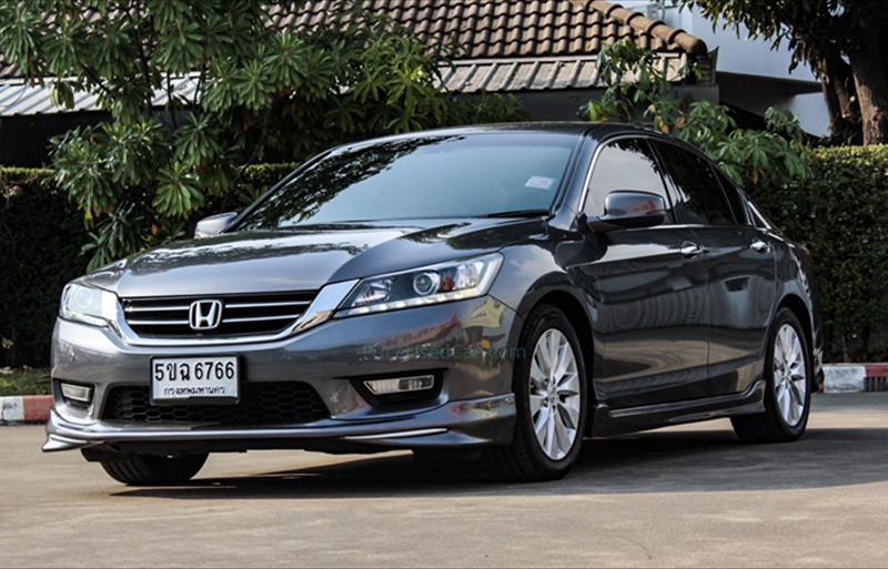 รถเก๋งมือสอง HONDA ACCORD รถปี 2014