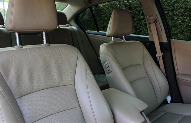 ขายรถเก๋งมือสอง-honda-ฮอนด้า-accord-แอคคอร์ด-รถปี2014-รหัส81516-b6783110.jpg ขายรถเก๋งมือสอง-honda-ฮอนด้า-accord-แอคคอร์ด-รถปี2014-รหัส81516-b6783110.jpg