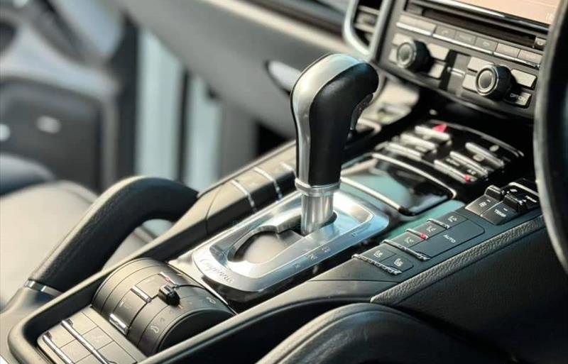 ขายรถ-suv-มือสอง-porsche-ปอร์เช่-cayenne-รถปี2012-รหัส81540-33b655b9.jpg ขายรถ-suv-มือสอง-porsche-ปอร์เช่-cayenne-รถปี2012-รหัส81540-33b655b9.jpg