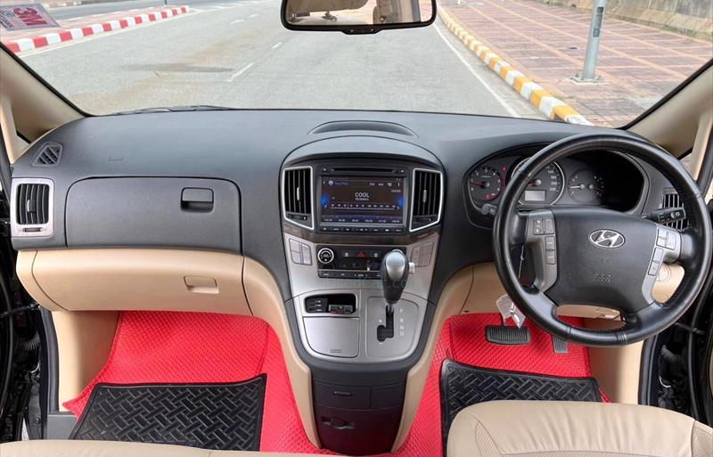 ขายรถตู้มือสอง-hyundai-ฮุนได-h-1-เอชวัน-รถปี2017-รหัส81542-b81cff1e.jpg ขายรถตู้มือสอง-hyundai-ฮุนได-h-1-เอชวัน-รถปี2017-รหัส81542-b81cff1e.jpg