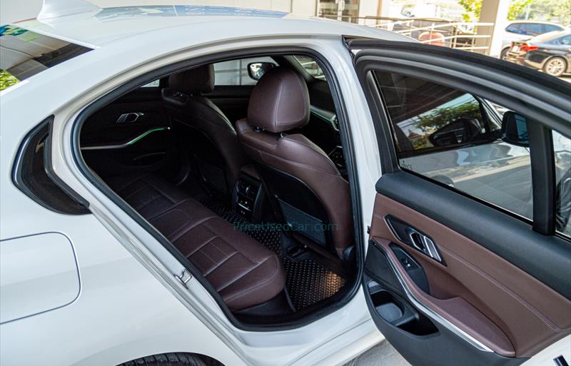 ขายรถเก๋งมือสอง-bmw-บีเอ็มดับบลิว-320d-สามสองศูนย์ดี-รถปี2021-รหัส81622-27c7f460.jpg ขายรถเก๋งมือสอง-bmw-บีเอ็มดับบลิว-320d-สามสองศูนย์ดี-รถปี2021-รหัส81622-27c7f460.jpg