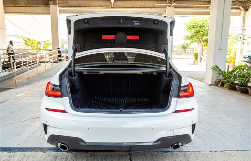 รถเก๋งมือสอง BMW 320d รถปี 2021