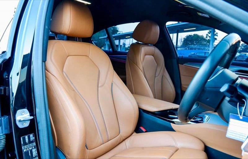 ขายรถเก๋งมือสอง-bmw-บีเอ็มดับบลิว-520d-ห้าสองศูนย์ดี-รถปี2019-รหัส81668-6d2a4b45.jpg ขายรถเก๋งมือสอง-bmw-บีเอ็มดับบลิว-520d-ห้าสองศูนย์ดี-รถปี2019-รหัส81668-6d2a4b45.jpg