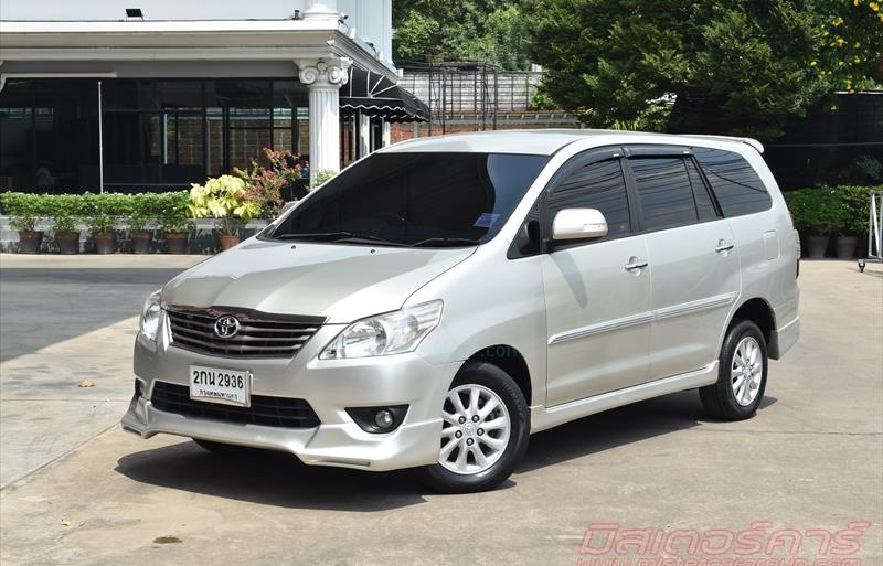 รถตู้มือสอง TOYOTA INNOVA รถปี 2013