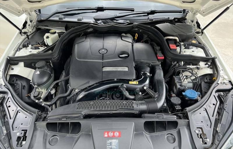 ขายรถเก๋งมือสอง-mercedes-benz-เมอร์เซเดสเบนซ์-e200-อีสองศูนย์ศูนย์-รถปี2013-รหัส81769-dd2742b9.jpg ขายรถเก๋งมือสอง-mercedes-benz-เมอร์เซเดสเบนซ์-e200-อีสองศูนย์ศูนย์-รถปี2013-รหัส81769-dd2742b9.jpg