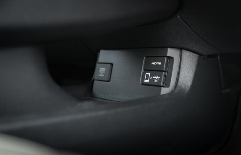 ขายรถเก๋งมือสอง-honda-ฮอนด้า-civic-ซีวิค-รถปี2016-รหัส81781-e92794d7.jpg ขายรถเก๋งมือสอง-honda-ฮอนด้า-civic-ซีวิค-รถปี2016-รหัส81781-e92794d7.jpg