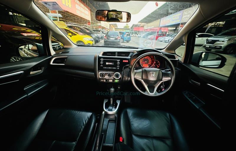 ขายรถเก๋งมือสอง-honda-ฮอนด้า-jazz-แจ๊ส-รถปี2016-รหัส81834-3b67d96d.jpg ขายรถเก๋งมือสอง-honda-ฮอนด้า-jazz-แจ๊ส-รถปี2016-รหัส81834-3b67d96d.jpg