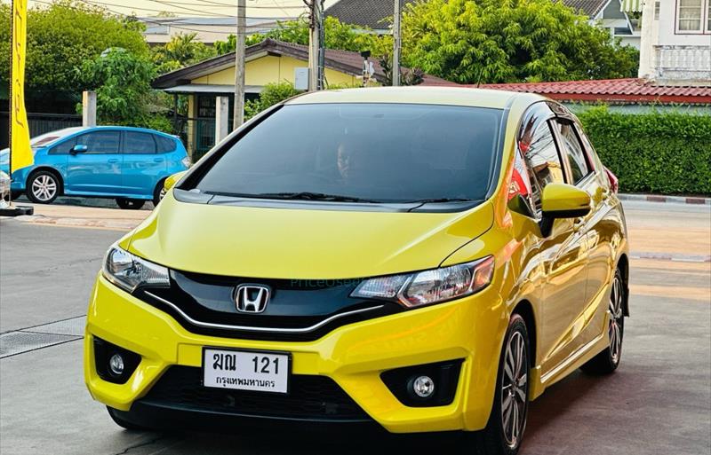 รถเก๋งมือสอง HONDA JAZZ รถปี 2014