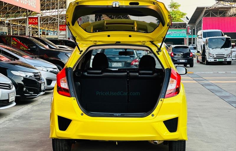 ขายรถเก๋งมือสอง-honda-ฮอนด้า-jazz-แจ๊ส-รถปี2014-รหัส81835-f803aab9.jpg ขายรถเก๋งมือสอง-honda-ฮอนด้า-jazz-แจ๊ส-รถปี2014-รหัส81835-f803aab9.jpg