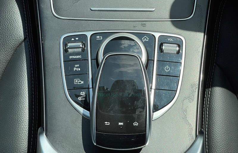 ขายรถเก๋งมือสอง-mercedes-benz-เมอร์เซเดสเบนซ์-c300-รถปี2020-รหัส81847-a8f1d2ef.jpg ขายรถเก๋งมือสอง-mercedes-benz-เมอร์เซเดสเบนซ์-c300-รถปี2020-รหัส81847-a8f1d2ef.jpg