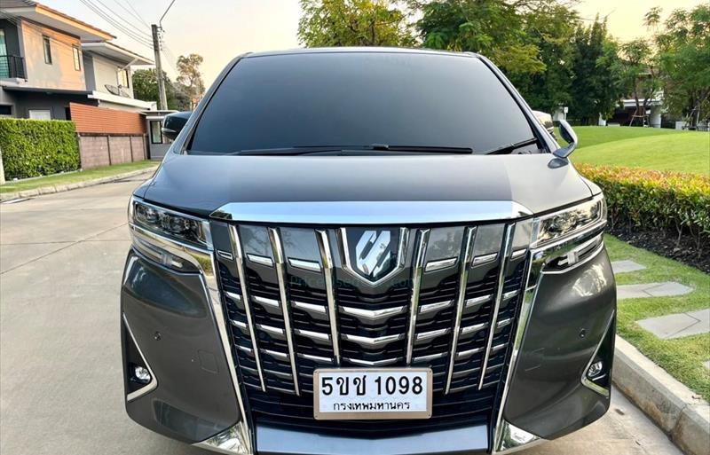 รถตู้มือสอง TOYOTA ALPHARD รถปี 2017
