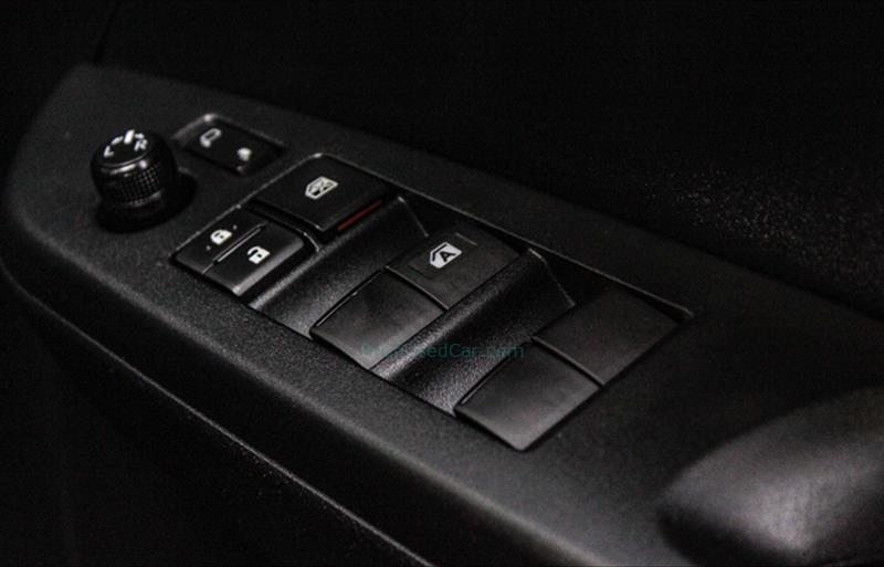 ขายรถเก๋งมือสอง-toyota-โตโยต้า-yaris-ยาริส-รถปี2018-รหัส81871-ac1edaba.jpg ขายรถเก๋งมือสอง-toyota-โตโยต้า-yaris-ยาริส-รถปี2018-รหัส81871-ac1edaba.jpg