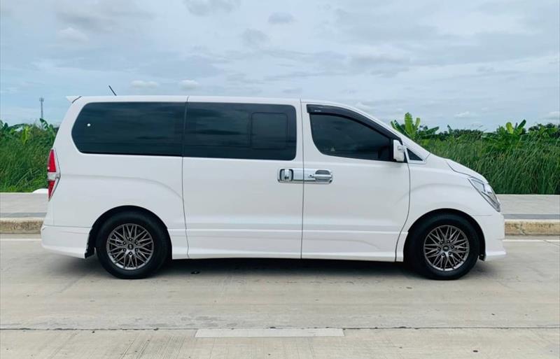 ขายรถตู้มือสอง hyundai h-1 รถปี2017 รหัส 81885 รูปที่6