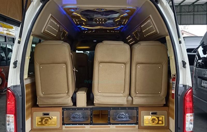 ขายรถตู้มือสอง-toyota-โตโยต้า-commuter-คอมมิวเตอร์-รถปี2018-รหัส81907-00caec69.jpg ขายรถตู้มือสอง-toyota-โตโยต้า-commuter-คอมมิวเตอร์-รถปี2018-รหัส81907-00caec69.jpg