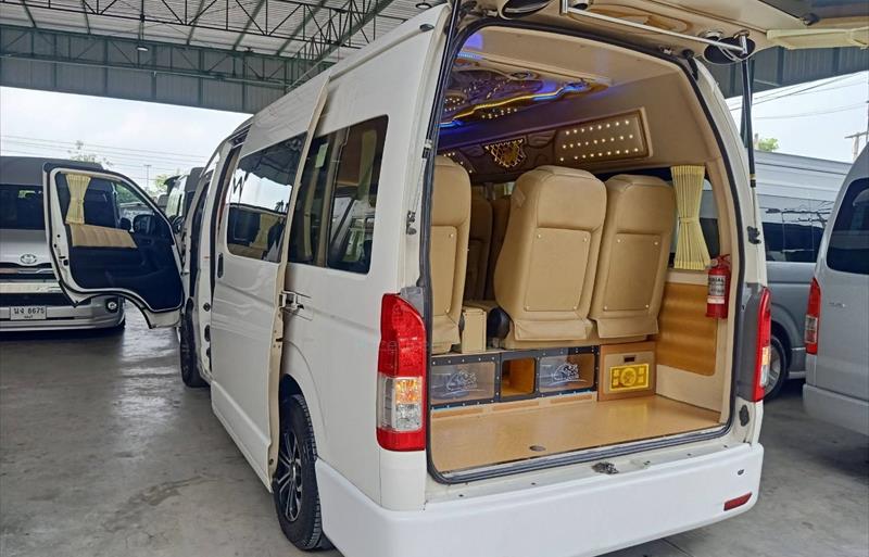 ขายรถตู้มือสอง-toyota-โตโยต้า-commuter-คอมมิวเตอร์-รถปี2018-รหัส81907-363f0360.jpg ขายรถตู้มือสอง-toyota-โตโยต้า-commuter-คอมมิวเตอร์-รถปี2018-รหัส81907-363f0360.jpg