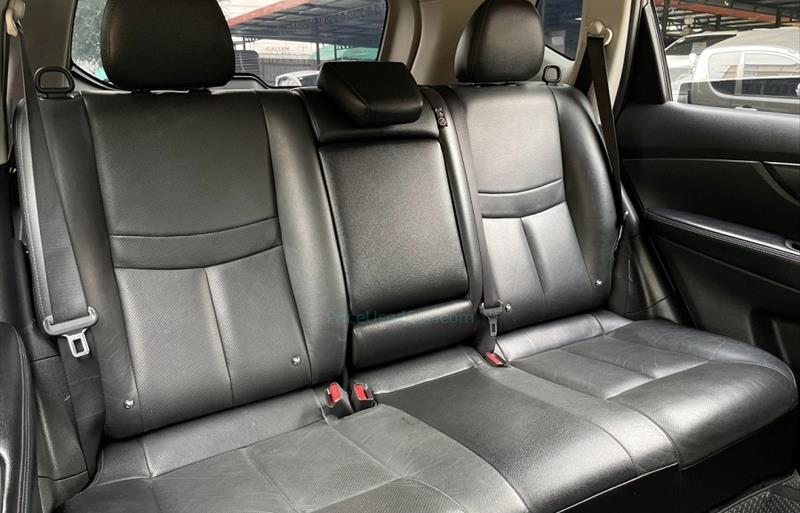 ขายรถ-suv-มือสอง-nissan-นิสสัน-x-trail-เอ็กส์เทร์ล-รถปี2016-รหัส81936-5ddf7ffd.jpg