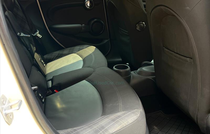 ขายรถเก๋งมือสอง-mini-มินิ-cooper-คูเปอร์-รถปี2015-รหัส81943-cd78f608.jpg ขายรถเก๋งมือสอง-mini-มินิ-cooper-คูเปอร์-รถปี2015-รหัส81943-cd78f608.jpg