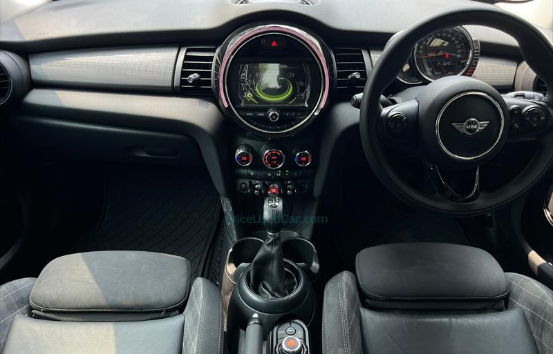 ขายรถเก๋งมือสอง-mini-มินิ-cooper-คูเปอร์-รถปี2015-รหัส81943-ebdde358.jpg ขายรถเก๋งมือสอง-mini-มินิ-cooper-คูเปอร์-รถปี2015-รหัส81943-ebdde358.jpg