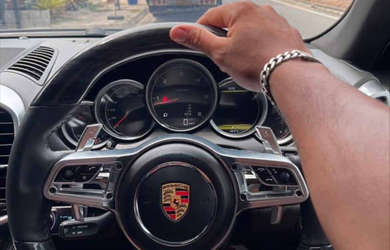 ขายรถ-suv-มือสอง-porsche-ปอร์เช่-cayenne-รถปี2012-รหัส81952-a2c4d29f.jpg ขายรถ-suv-มือสอง-porsche-ปอร์เช่-cayenne-รถปี2012-รหัส81952-a2c4d29f.jpg