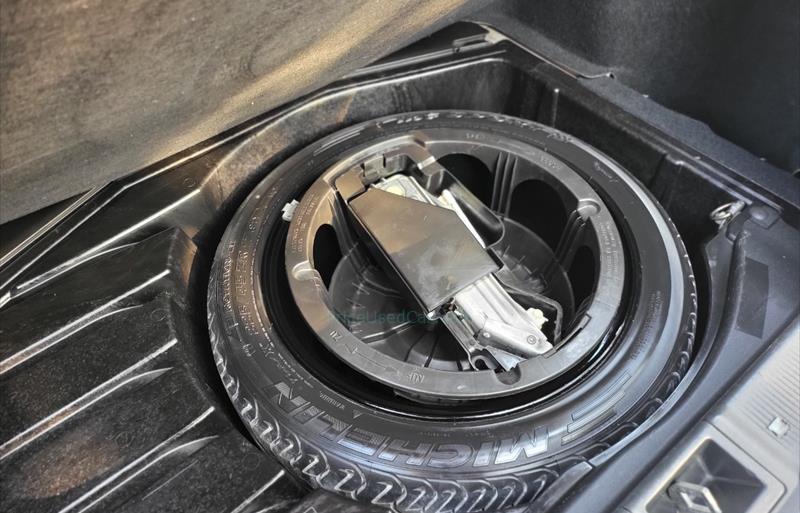 ขายรถเก๋งมือสอง-mercedes-benz-เมอร์เซเดสเบนซ์-clk-class-ซีแอลเคคลาส-รถปี2004-รหัส81960-c5248ae2.jpg ขายรถเก๋งมือสอง-mercedes-benz-เมอร์เซเดสเบนซ์-clk-class-ซีแอลเคคลาส-รถปี2004-รหัส81960-c5248ae2.jpg