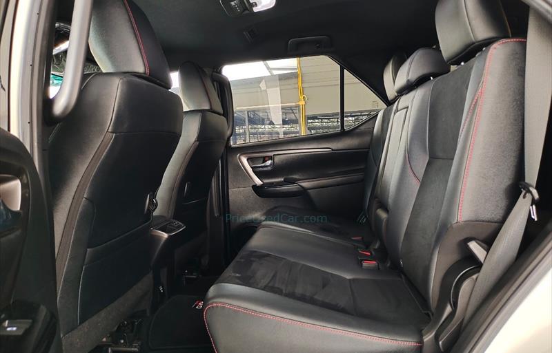 ขายรถ-suv-มือสอง-toyota-โตโยต้า-fortuner-ฟอร์จูนเนอร์-รถปี2021-รหัส82008-2ae47f45.jpg ขายรถ-suv-มือสอง-toyota-โตโยต้า-fortuner-ฟอร์จูนเนอร์-รถปี2021-รหัส82008-2ae47f45.jpg