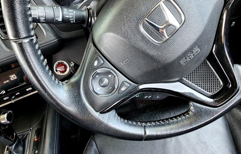 ขายรถ-suv-มือสอง-honda-ฮอนด้า-hr-v-เอชอาร์วี-รถปี2015-รหัส82020-4bed9b3b.jpg ขายรถ-suv-มือสอง-honda-ฮอนด้า-hr-v-เอชอาร์วี-รถปี2015-รหัส82020-4bed9b3b.jpg