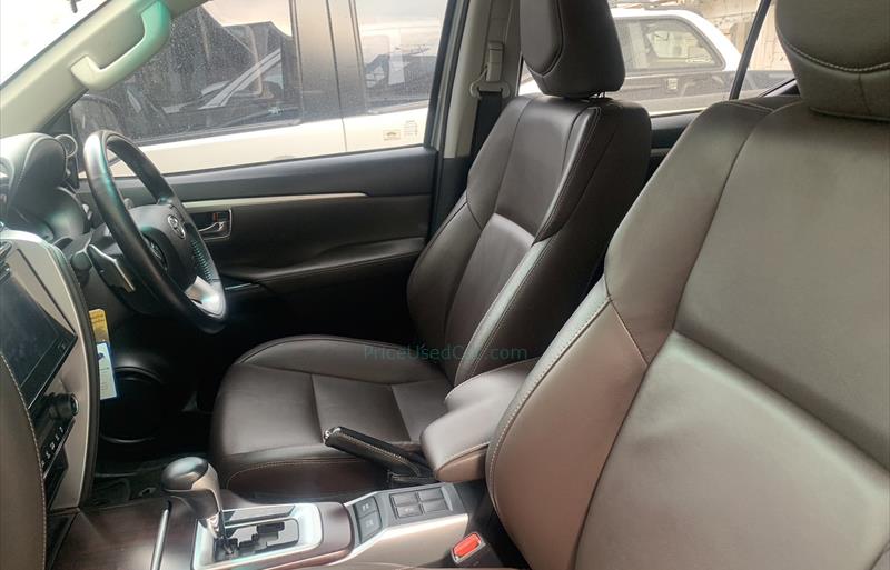 ขายรถ-suv-มือสอง-toyota-โตโยต้า-fortuner-ฟอร์จูนเนอร์-รถปี2018-รหัส82030-fb5a7951.jpg ขายรถ-suv-มือสอง-toyota-โตโยต้า-fortuner-ฟอร์จูนเนอร์-รถปี2018-รหัส82030-fb5a7951.jpg