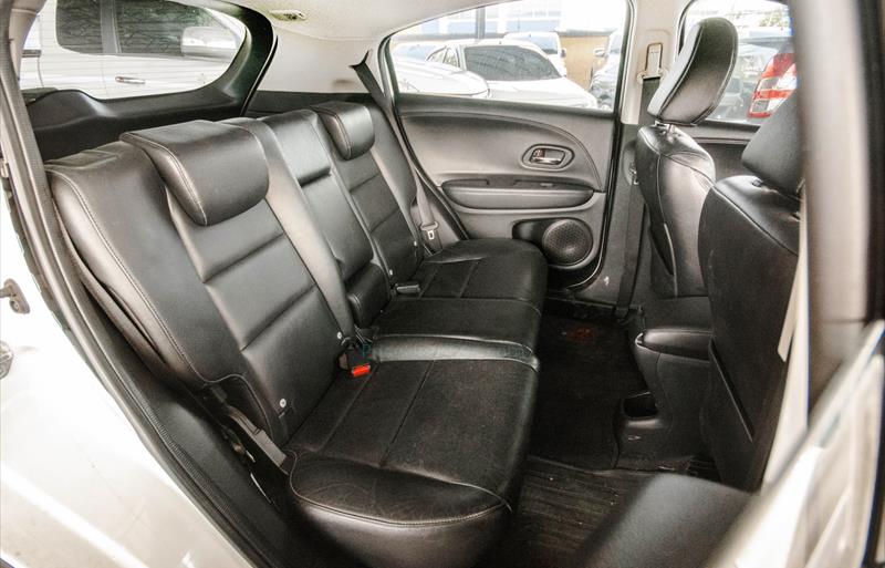 ขายรถ-suv-มือสอง-honda-ฮอนด้า-hr-v-เอชอาร์วี-รถปี2016-รหัส82062-968106b5.jpg ขายรถ-suv-มือสอง-honda-ฮอนด้า-hr-v-เอชอาร์วี-รถปี2016-รหัส82062-968106b5.jpg