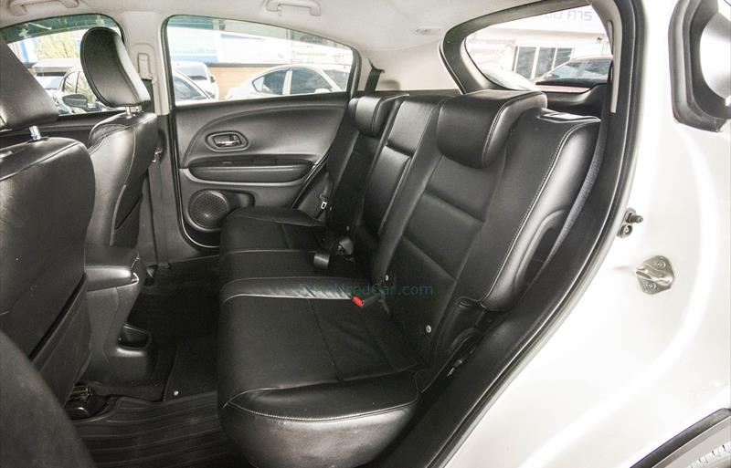 ขายรถ-suv-มือสอง-honda-ฮอนด้า-hr-v-เอชอาร์วี-รถปี2015-รหัส82063-5bb8b9cd.jpg ขายรถ-suv-มือสอง-honda-ฮอนด้า-hr-v-เอชอาร์วี-รถปี2015-รหัส82063-5bb8b9cd.jpg