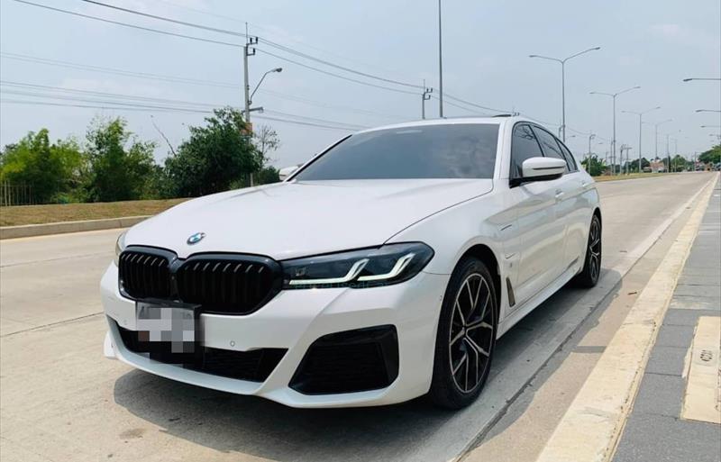 รถเก๋งมือสอง BMW 530i รถปี 2022