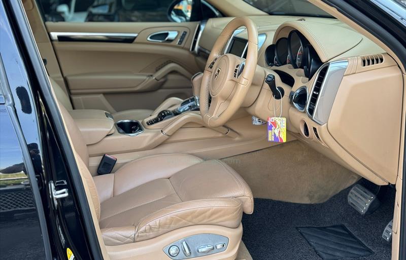 ขายรถ-suv-มือสอง-porsche-ปอร์เช่-cayenne-รถปี2012-รหัส82106-d5a63142.jpg ขายรถ-suv-มือสอง-porsche-ปอร์เช่-cayenne-รถปี2012-รหัส82106-d5a63142.jpg