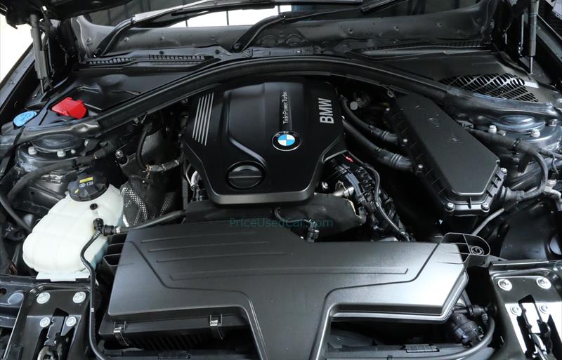 ขายรถเก๋งมือสอง-bmw-บีเอ็มดับบลิว-320d-สามสองศูนย์ดี-รถปี2019-รหัส82134-4ee4664e.jpg ขายรถเก๋งมือสอง-bmw-บีเอ็มดับบลิว-320d-สามสองศูนย์ดี-รถปี2019-รหัส82134-4ee4664e.jpg