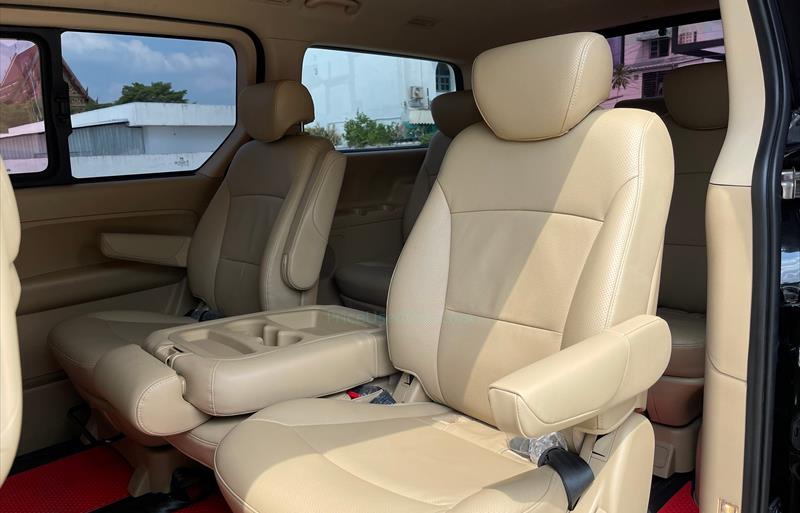 ขายรถตู้มือสอง hyundai h-1 รถปี2019 รหัส 82139 รูปที่11