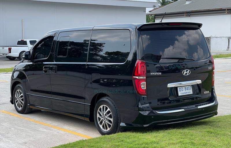 ขายรถตู้มือสอง hyundai h-1 รถปี2019 รหัส 82139 รูปที่3