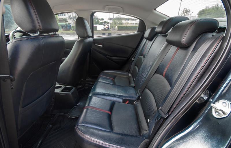 ขายรถเก๋งมือสอง-mazda-มาสด้า-2-สอง-รถปี2015-รหัส82147-6d4e76fc.jpg ขายรถเก๋งมือสอง-mazda-มาสด้า-2-สอง-รถปี2015-รหัส82147-6d4e76fc.jpg