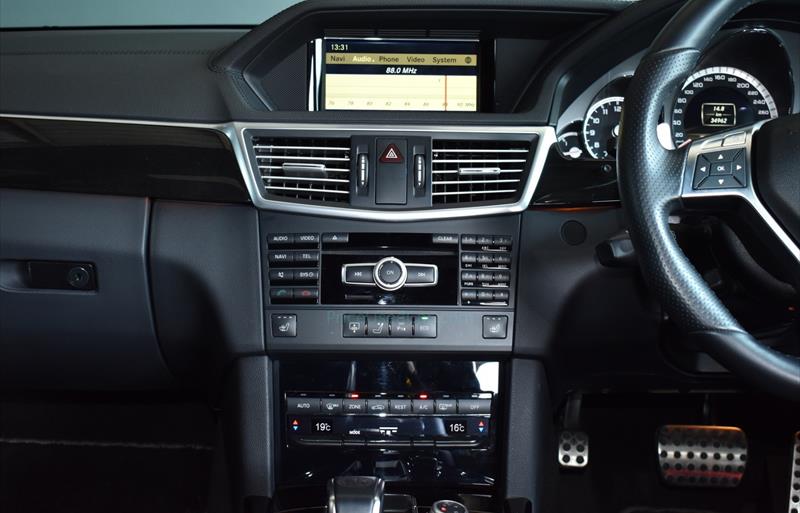 ขายรถเก๋งมือสอง-mercedes-benz-เมอร์เซเดสเบนซ์-e63-amg-รถปี2012-รหัส82156-a9871529.jpg ขายรถเก๋งมือสอง-mercedes-benz-เมอร์เซเดสเบนซ์-e63-amg-รถปี2012-รหัส82156-a9871529.jpg