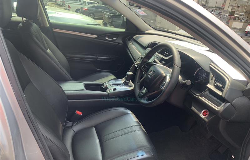 ขายรถเก๋งมือสอง-honda-ฮอนด้า-civic-ซีวิค-รถปี2019-รหัส82158-0063761e.jpg ขายรถเก๋งมือสอง-honda-ฮอนด้า-civic-ซีวิค-รถปี2019-รหัส82158-0063761e.jpg