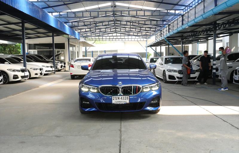 รถเก๋งมือสอง BMW 320d รถปี 2021