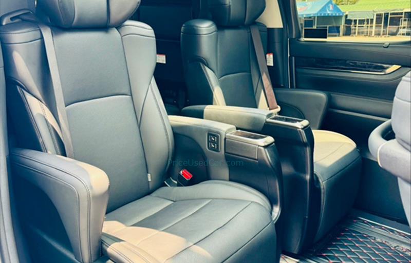 ขายรถตู้มือสอง-toyota-โตโยต้า-alphard-อัลพาร์ด-รถปี2021-รหัส82193-52afd98e.jpg ขายรถตู้มือสอง-toyota-โตโยต้า-alphard-อัลพาร์ด-รถปี2021-รหัส82193-52afd98e.jpg