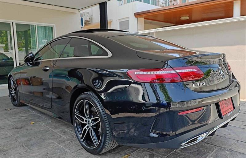 ขายรถเก๋งมือสอง-mercedes-benz-เมอร์เซเดสเบนซ์-e300-อีสามศูนย์ศูนย์-รถปี2017-รหัส82199-eb026247.jpg ขายรถเก๋งมือสอง-mercedes-benz-เมอร์เซเดสเบนซ์-e300-อีสามศูนย์ศูนย์-รถปี2017-รหัส82199-eb026247.jpg
